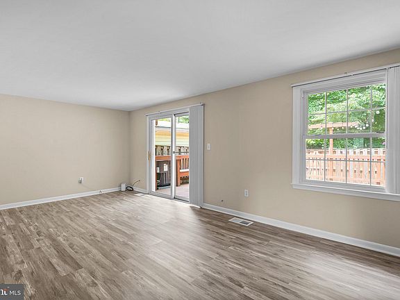 4th image of 3339 Tidewater Ct #C-1