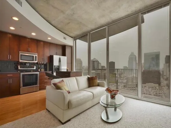 360 Nueces St APT 1903, Austin, TX 78701