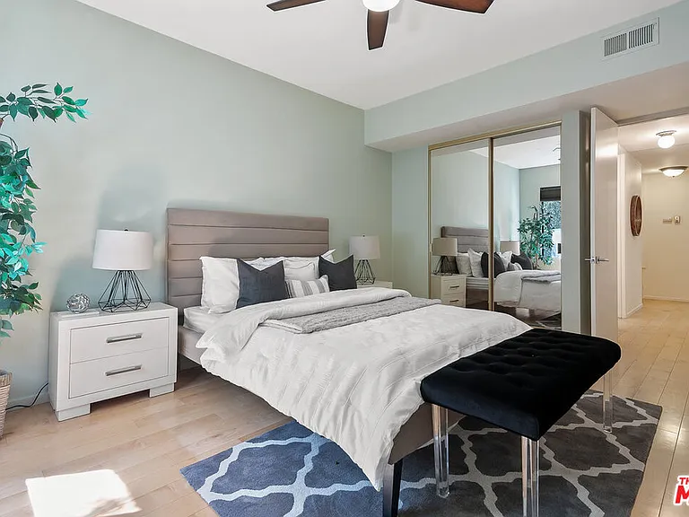1506 S Bentley Ave #308 — Photo 19