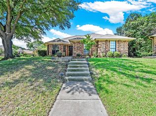 1532 Shonka Dr, Carrollton, TX 75007