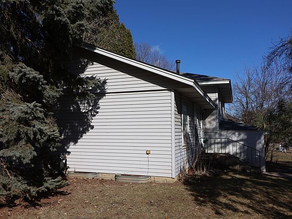 5th image of 2100 Highland Dr