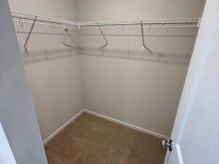 1102 SE 193rd Pl — Photo 14