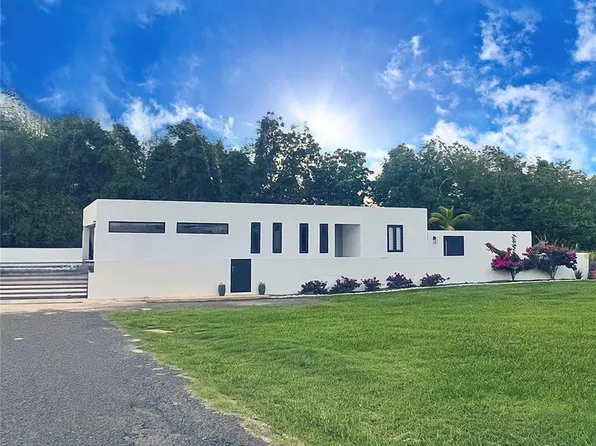 45 Maria Ortiz Castro, Isabela, PR 00662