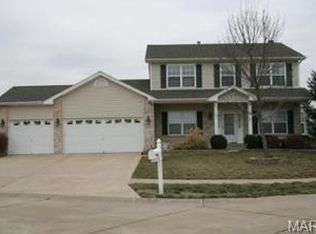 1953 Somerset Manor Dr, Wentzville, MO 63385