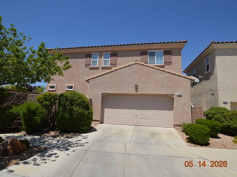 2209 Silvered Bark Dr — Photo 1