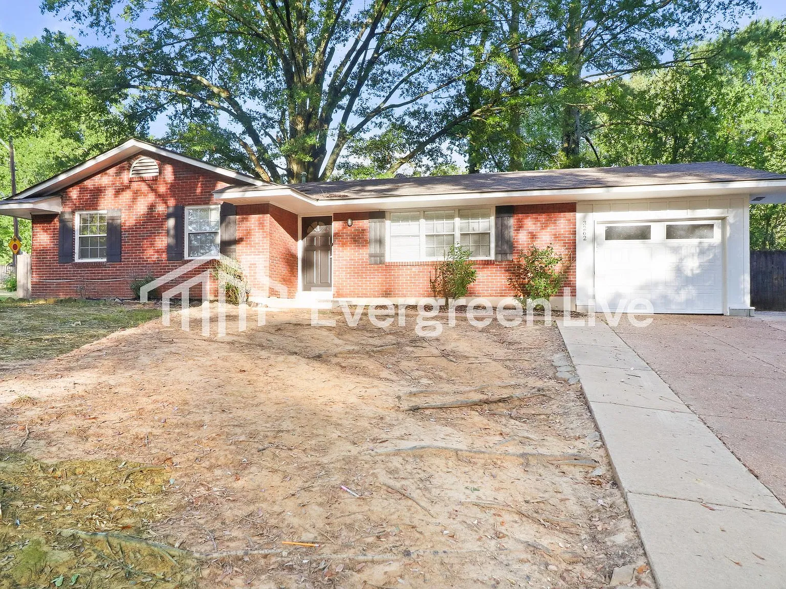 3 bed, 3.0 bath, 1286 sqft, $1,195 — Photo 2