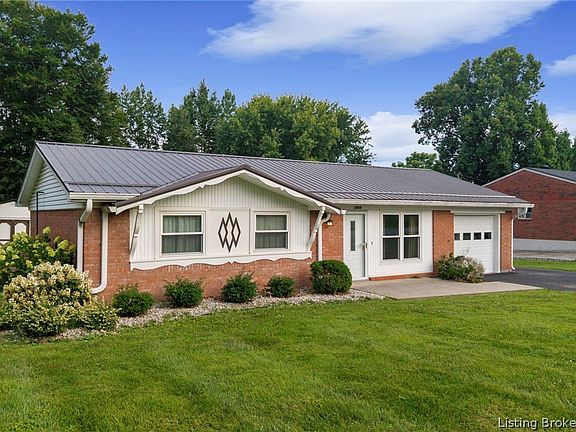 3rd image of 2808 Diana Drive