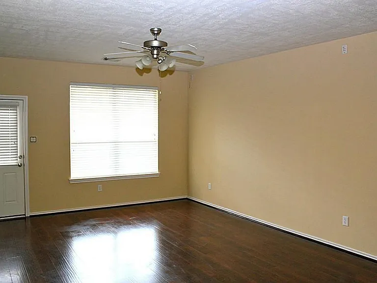 6314 Bonnie Chase Ln — Photo 11