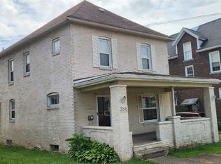 386 Pittsburgh Cir, Ellwood City, PA 16117