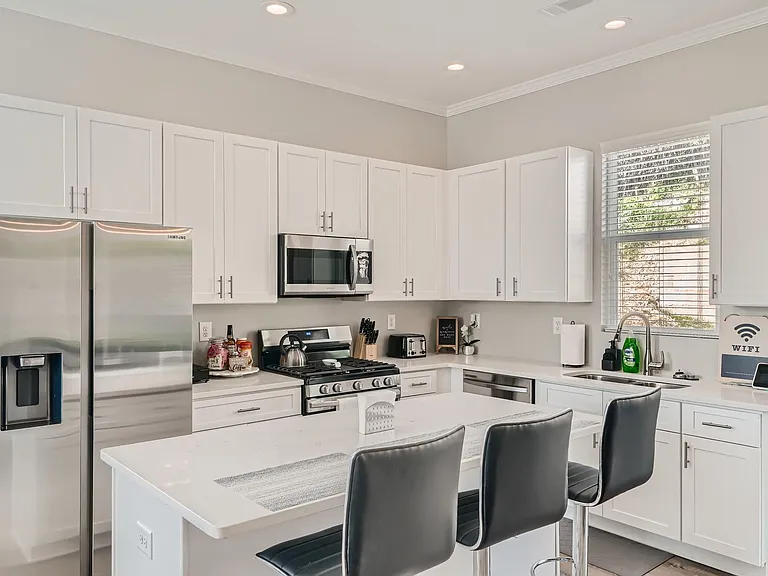 885 Hubbard St SW — Photo 12