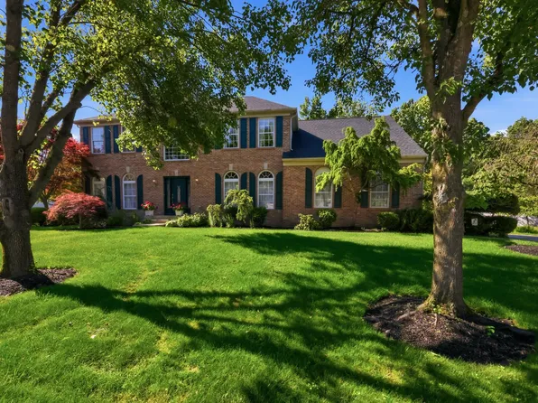 2 Carrington Ct, Sewell, NJ 08080