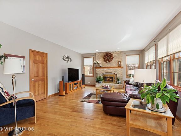 5th image of 3005 Oak Knoll Ln