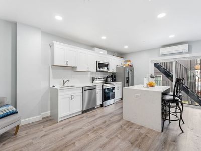 51 Jeffries St APT 2, Boston, MA, 02128