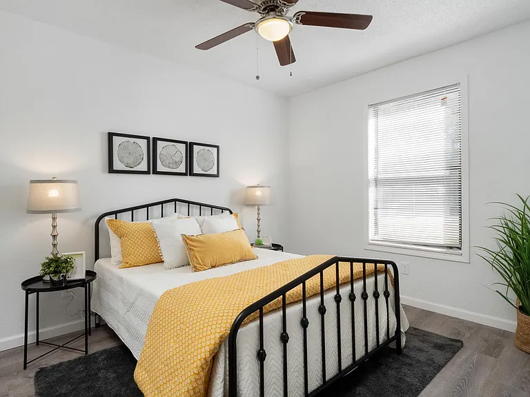 2nd Bedroom