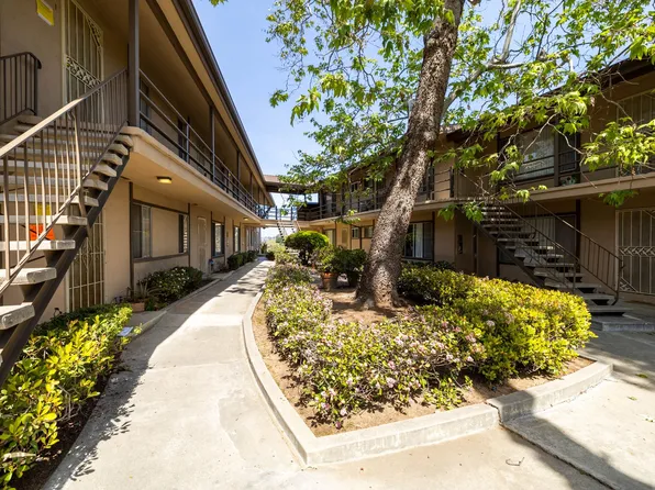 Sleepy Hollow Apartments