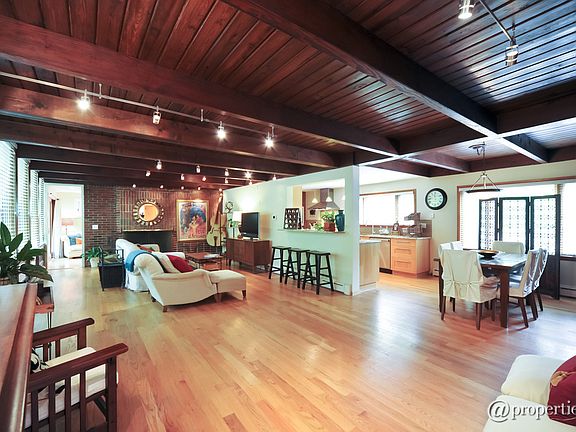 Living Room/Dining Room