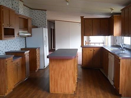 5th image of 14120 Lori Pl