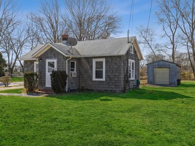 40 N Paquatuck Ave, East Moriches, NY, 11940