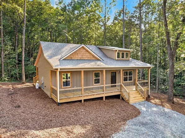 116 Reindeer Ln, Talking Rock, GA 30175