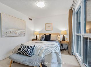 25 Carlton St #328, Toronto, ON M5B1L4