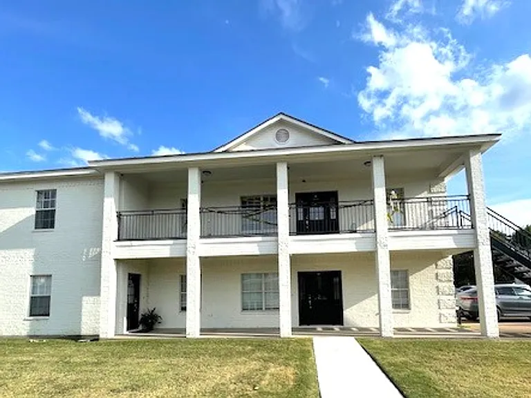 1506 James Ave #A — Photo 17