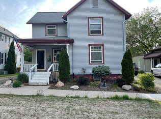 107 N Ottawa St, Saint Johns, MI