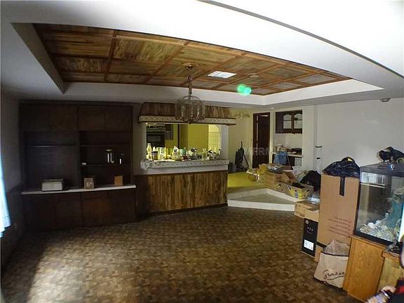 5th image of 2735 Maxwell Dr