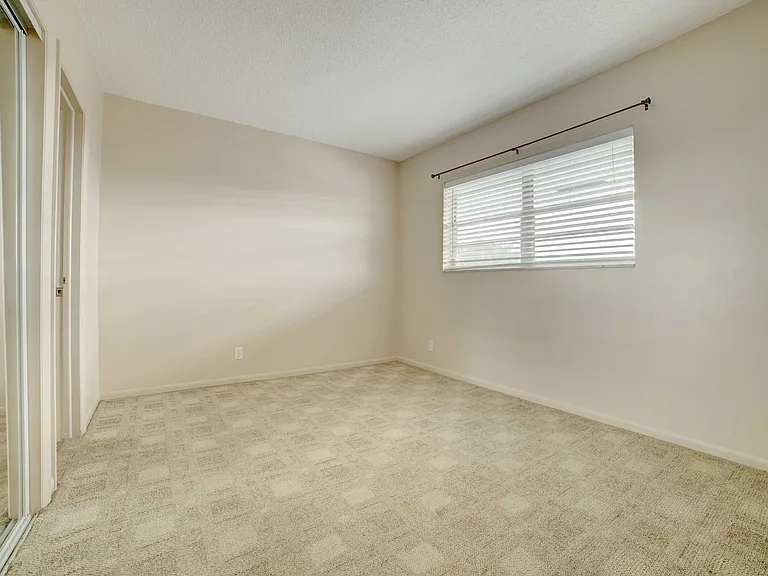1117 Lake Ter #210 — Photo 10