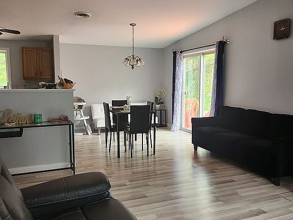 2nd image of 18 Baltimore Rd