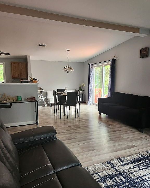 2nd image of 18 Baltimore Rd