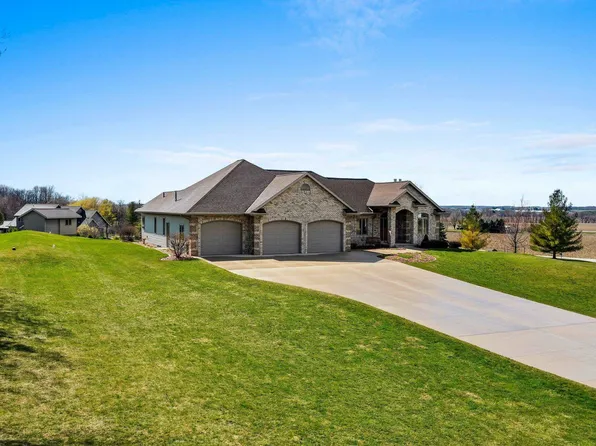 W2391 Sunrise Dr, Chilton, WI 53014