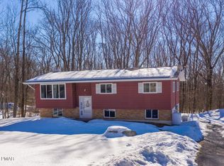 1066 Constitution Ave, Pen Argyl, PA 18072