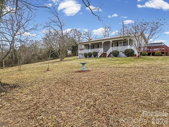 5th image of 347 Hines Rd