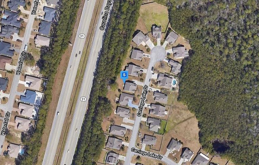 1st image of 253 Carriage Lake Dr