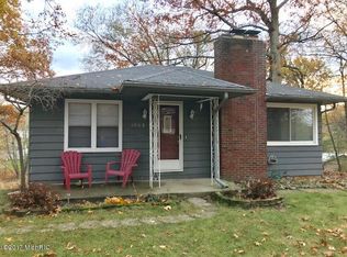 1066 Woodland Bch, Battle Creek, MI