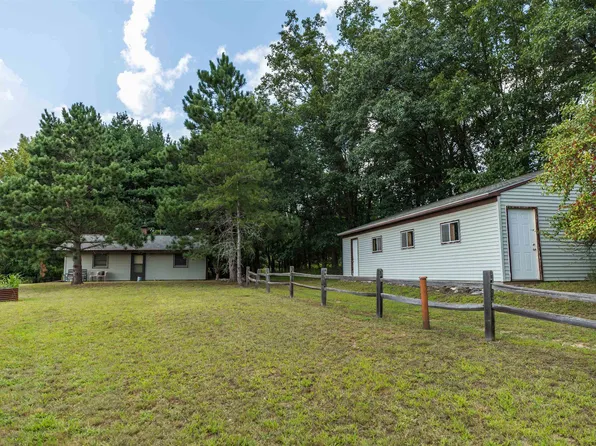 N5923 11th Rd, Montello, WI 53949