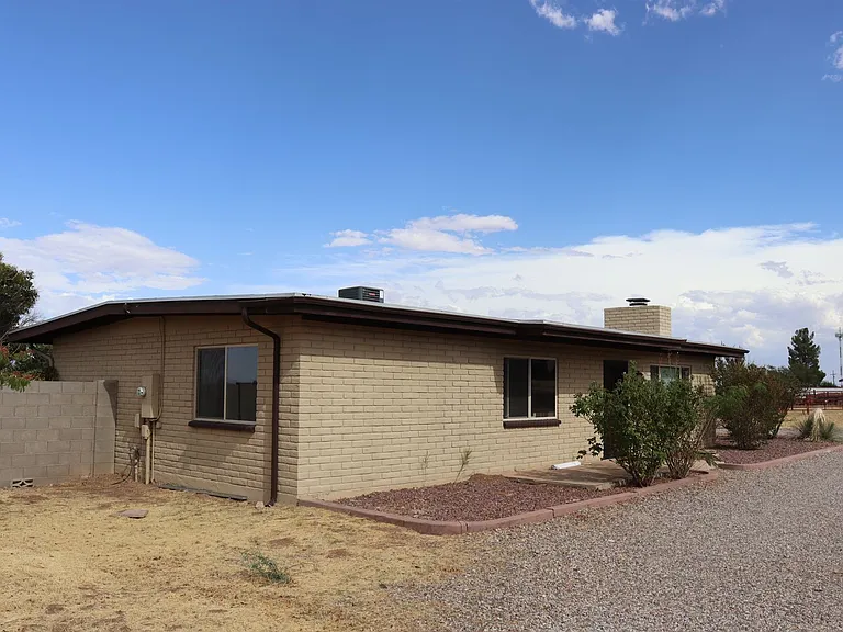 5001 S Sioux Ave — Photo 1