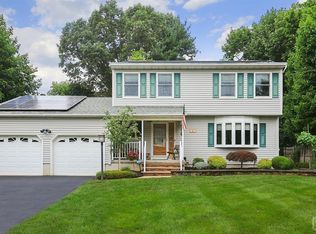 4 Overbrook Rd, Piscataway, NJ 08854