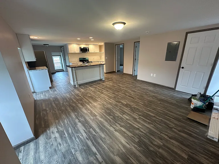107B N Market St — Photo 20