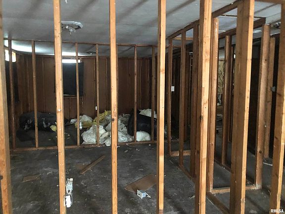 2nd image of 1512 Watch Ave