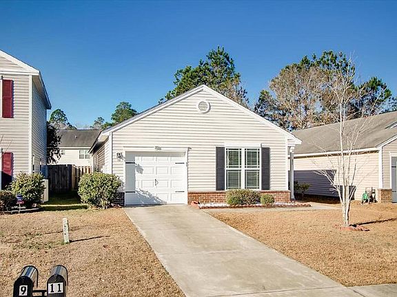 2nd image of 11 Summer Lake Way