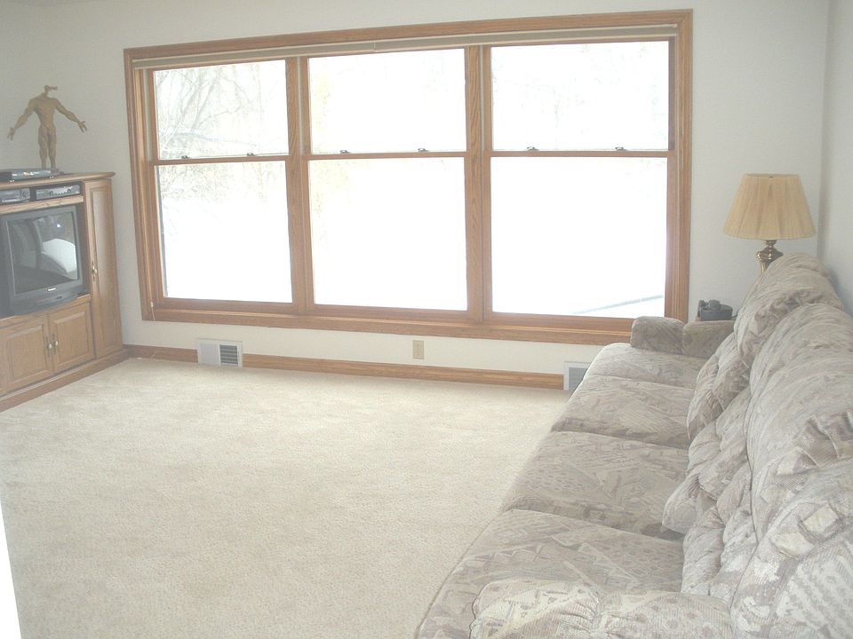 Main floor BR suite (used as office)