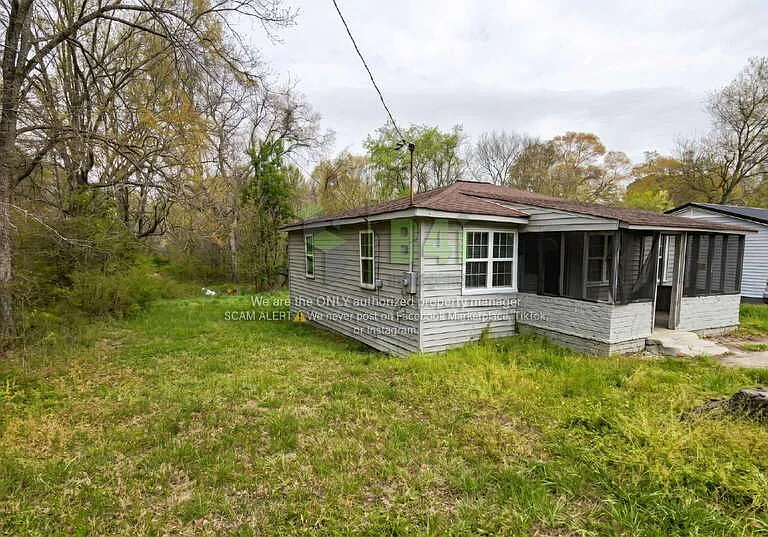 840 Martin Luther King Jr St — Photo 23