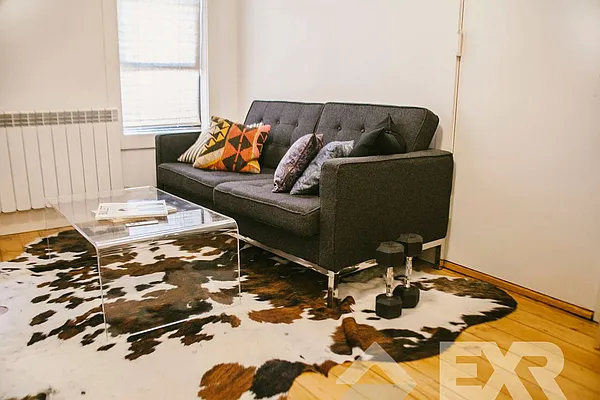 Rented by EXR | media 36