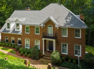 310 Fauna Ct, Sandy Springs, GA