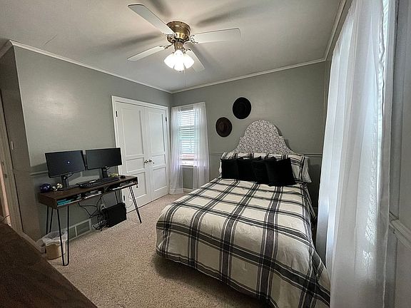 5th image of 604 Oakcrest Dr