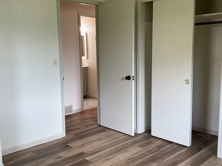 1619 Warden St #1619 — Photo 5