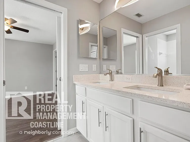 2585 Hobblebrush Dr — Photo 34