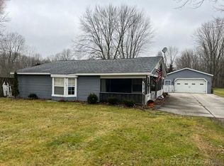 6174 Genaw Rd, Cottrellville, MI 48039