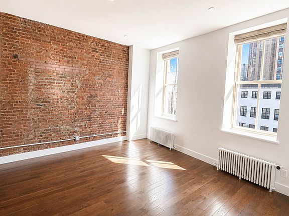 3rd image of 53 Howard St APT 4E